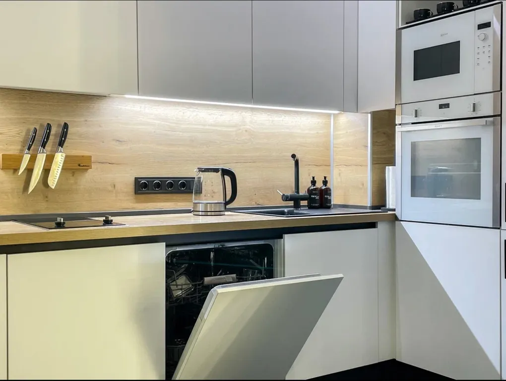 Lux апартаменты на Царской Площади