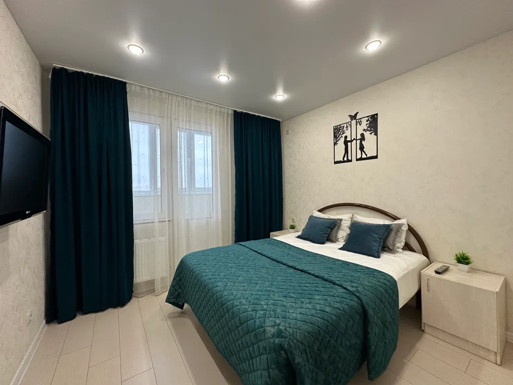 Квартира Уютная евро-двушка ЛайкХоум на Автомобилистов 13 — аренда посуточно в Оренбург