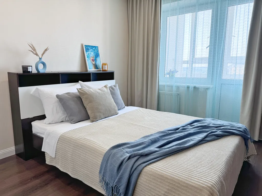 Стильная 2-комнатная квартира-студия в новом доме на берегу реки Вятка