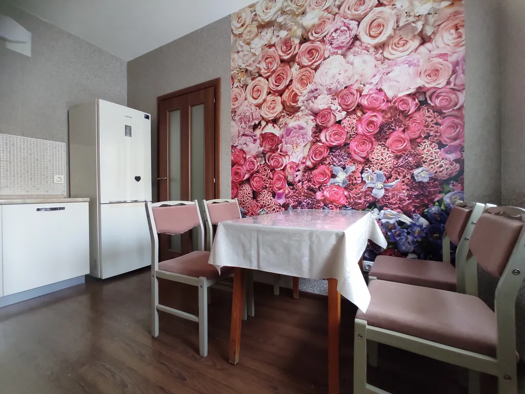 Просторная квартира с тихими соседями — аренда посуточно в Иркутск