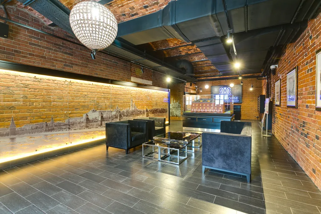 Квартира Квартира Уютный двухуровневый лофт Smart Host на острове Балчуг — Москва