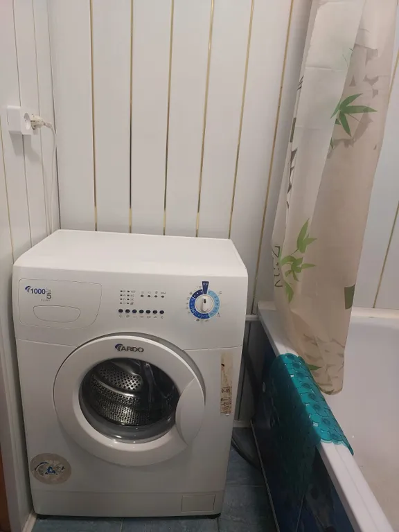 Квартира Уютная двухкомнатная квартира — Волхов