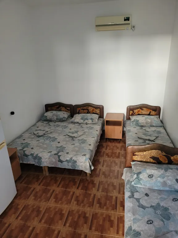 Квартира Четырёхместный эконом в центре — аренда посуточно в Кабардинка