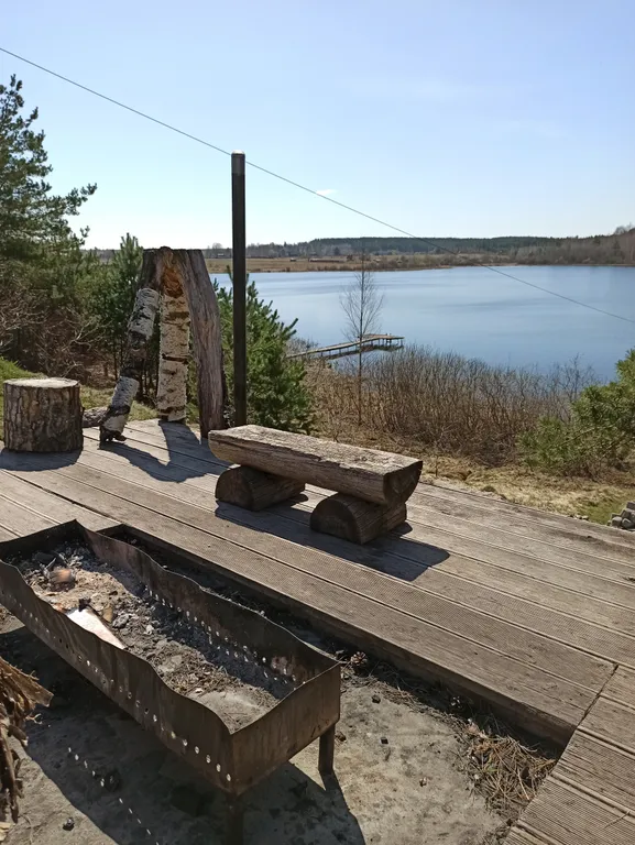 Шале на берегу озера Лесицкое