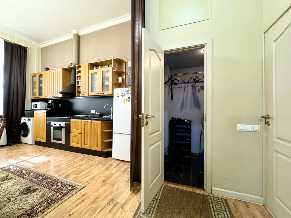 Квартира Просторная квартира возле Эрмитажа - 3 спальни, 2 санузла, парковка — Санкт-Петербург