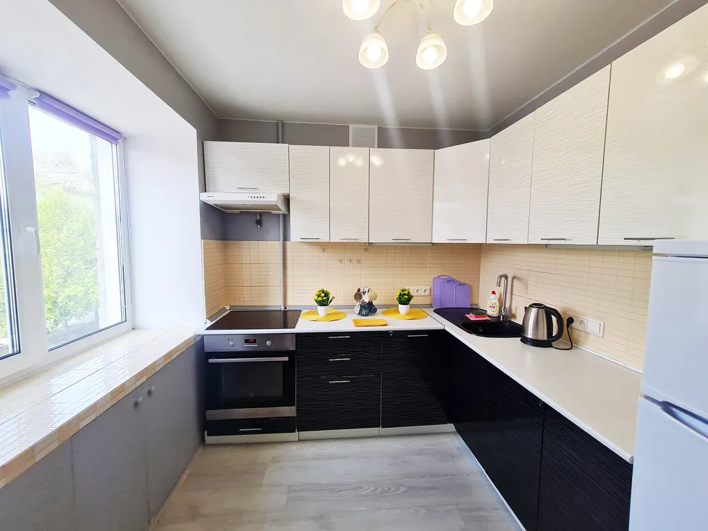 Позитивная 3-комнатная студия у жд вокзала