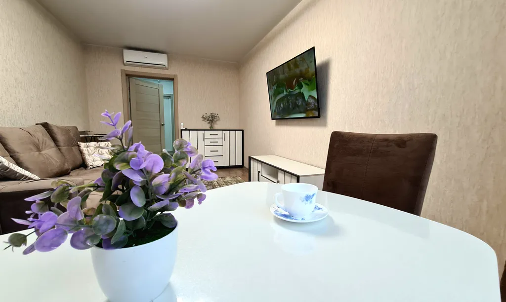 Квартира Двухкомнатная квартира с видом на море. — Адлер