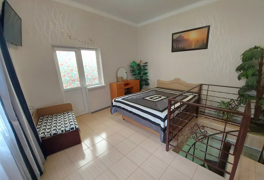 Квартира со всеми удобствами для двух человек в 5 минутах от моря — аренда посуточно в Ялта