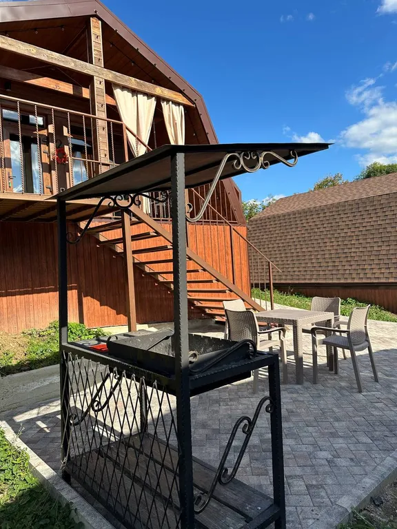 Коттедж Коттедж Шале с 1 спальней, кухня-гостиная с диваном и ванной комнатой — Мезмай