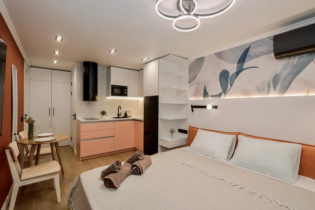 Дизайнерская студия премиум-класса c великoлепным видом для двоиx