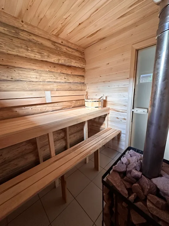 Дом баня с видом на город