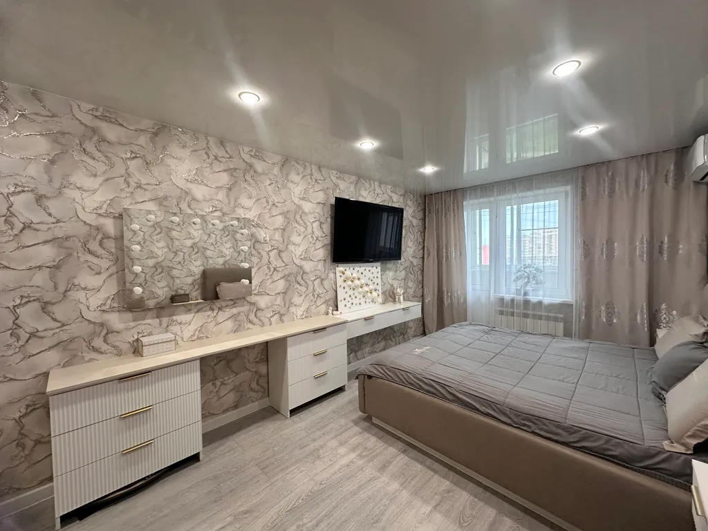 Квартира Квартира Шикарная трёхкомнатная для большой семьи — Лазаревское