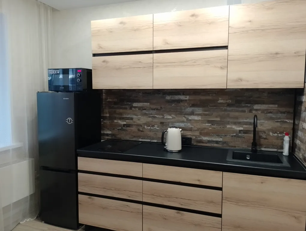 Уютная квартира с дизайнерским ремонтом — аренда посуточно в Искитим