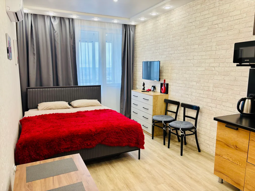 Комфортабельная студия с красивым видом на город