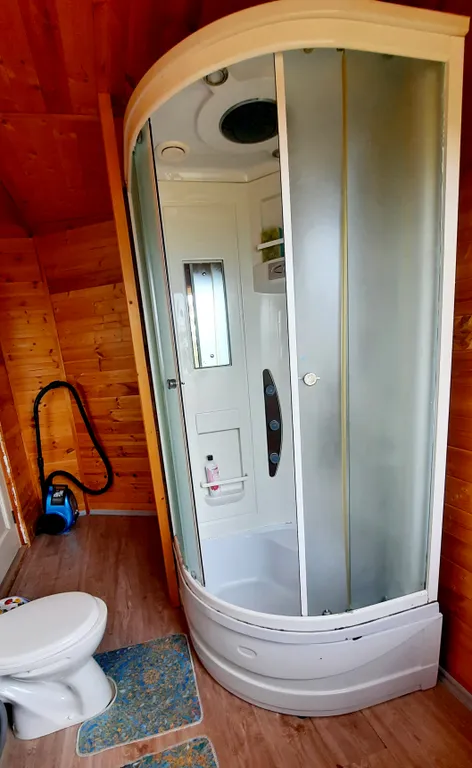 Уютный дом с видом на море и горы