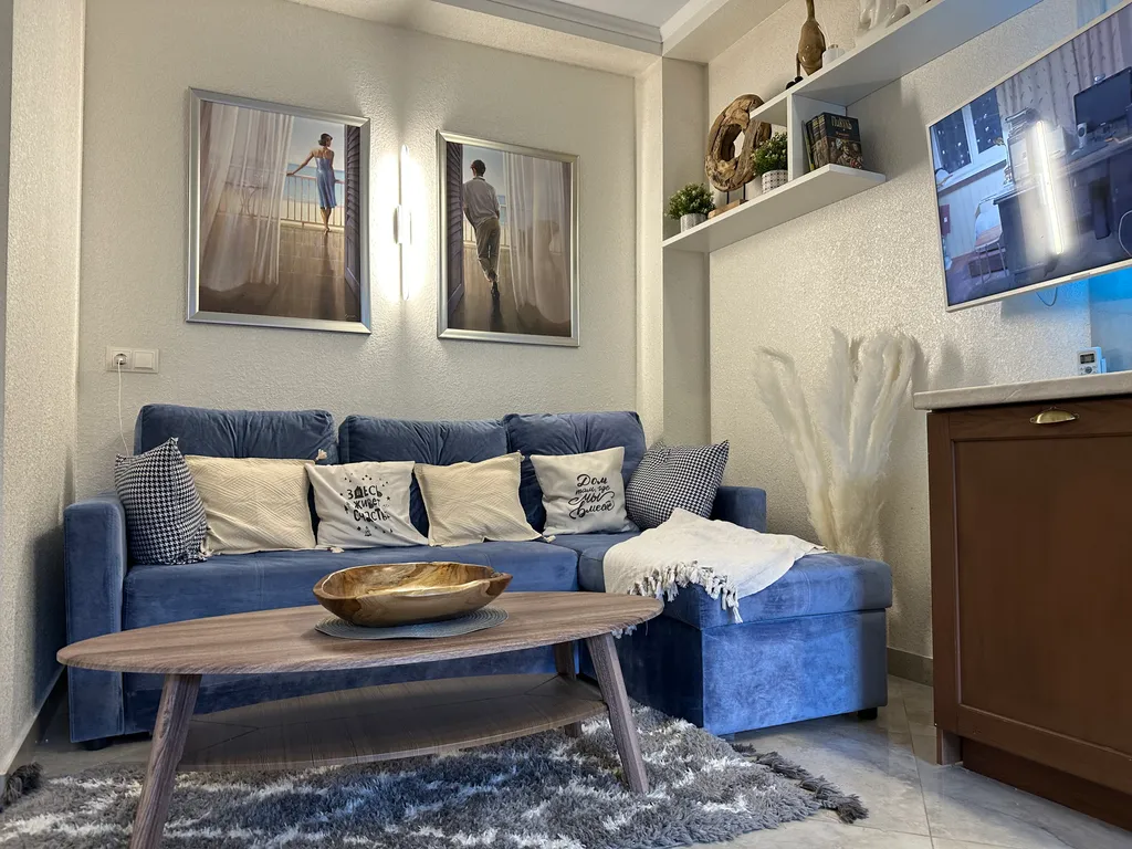 Пушка-евродвушка с видом на горы и Мариотт