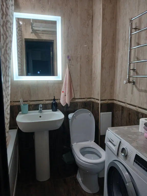 Чистая новая уютная квартира с видом на горы