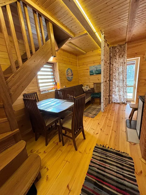 Дом с балконом у озера Нарочь