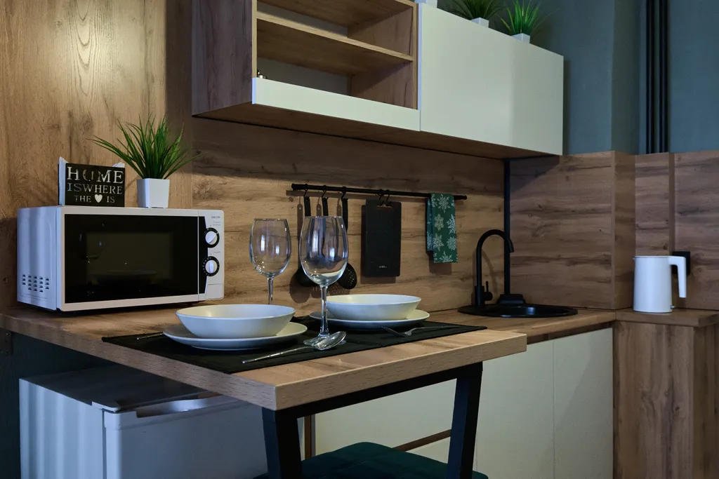 Студия №8 с видом на реку