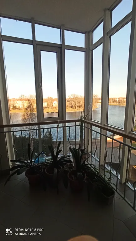 Квартира у озера