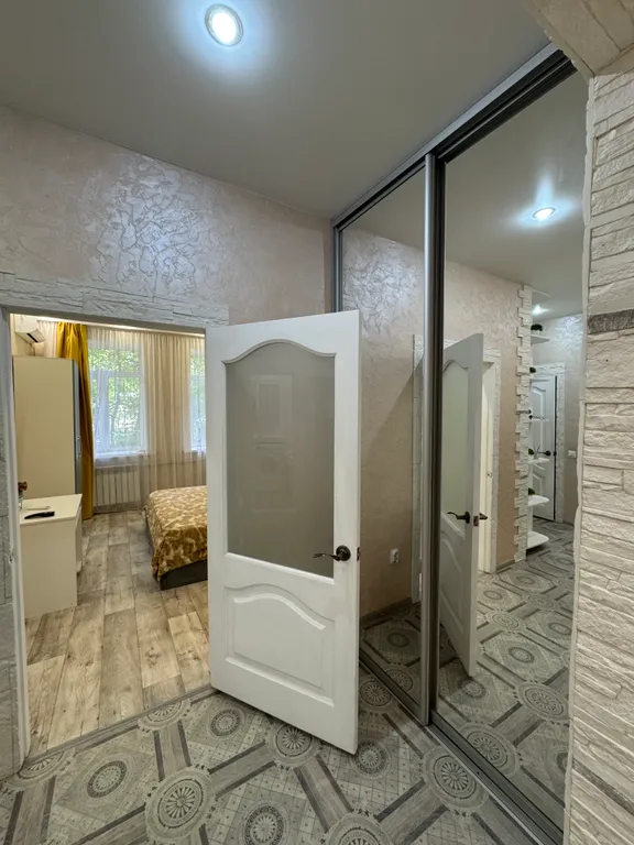 Яркая двушка в центре