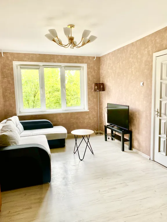 Светлая уютная квартира возле метро