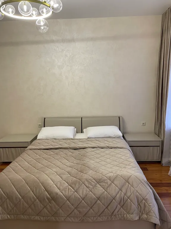 Большая, уютная двухкомнатная квартира с евроремонтом в центре города