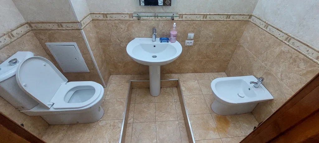 Большая и новая квартира в центре города