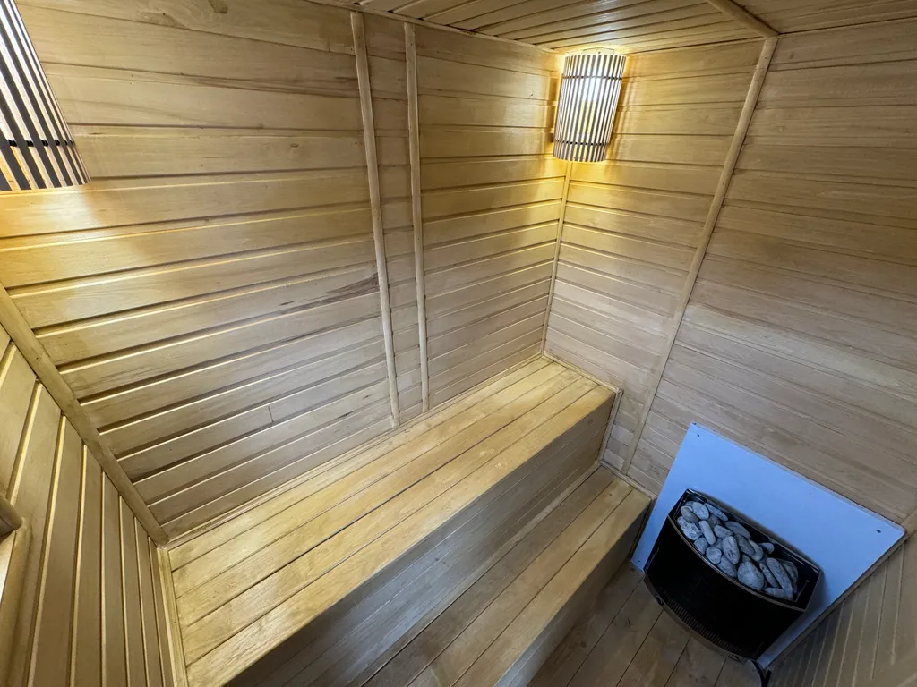 Коттедж Уютный домик барн хаус с сауной — Горный Щит