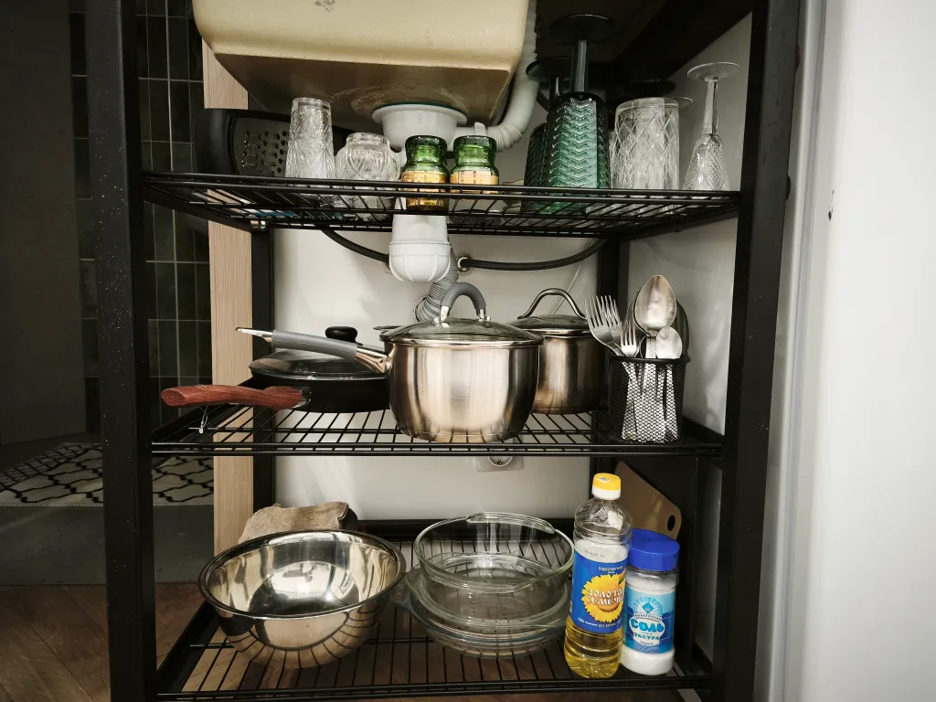 Центр. Сталинка с балконом с красивым видом на бульвар возле университа