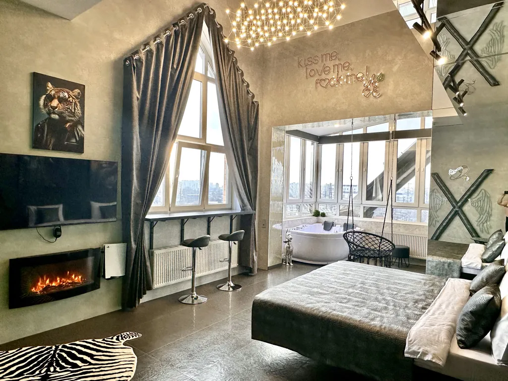 Панорамный Лофт с джакузи и PS5