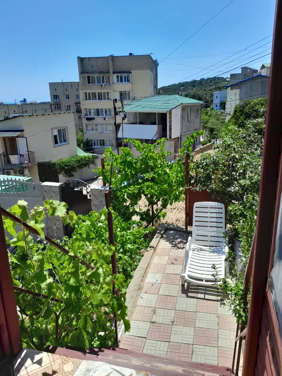 Домик с видом на море