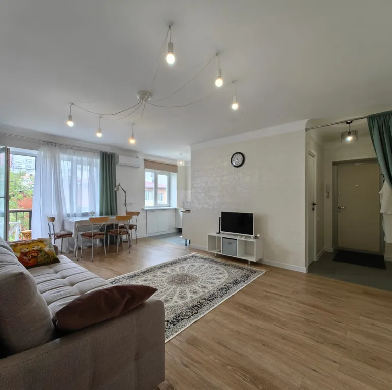 Идеальная квартира в центре с потрясающими видами и радушной хозяйкой