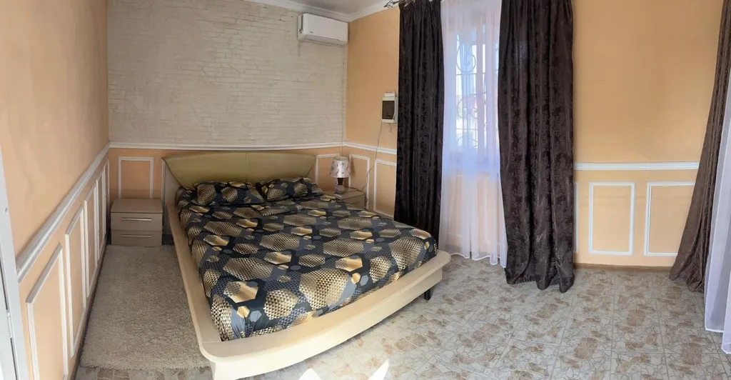 Дом рядом с парком Краснодар с банькой и бассейном