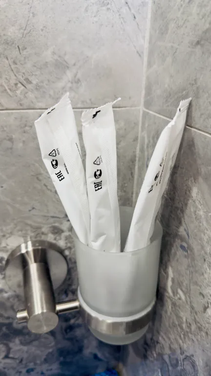 Шикарный дом с бассейном на берегу