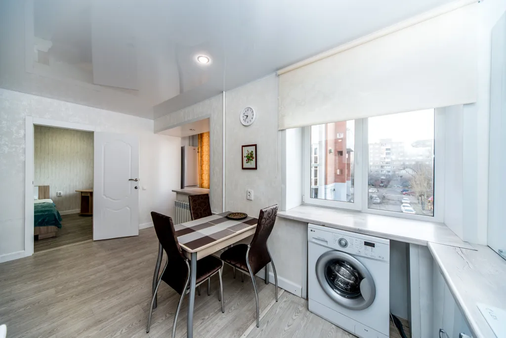 2-ком на набережной в самом центре города