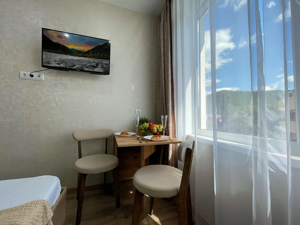 Апартаменты 3 минуты до моря с частичным видом на горы