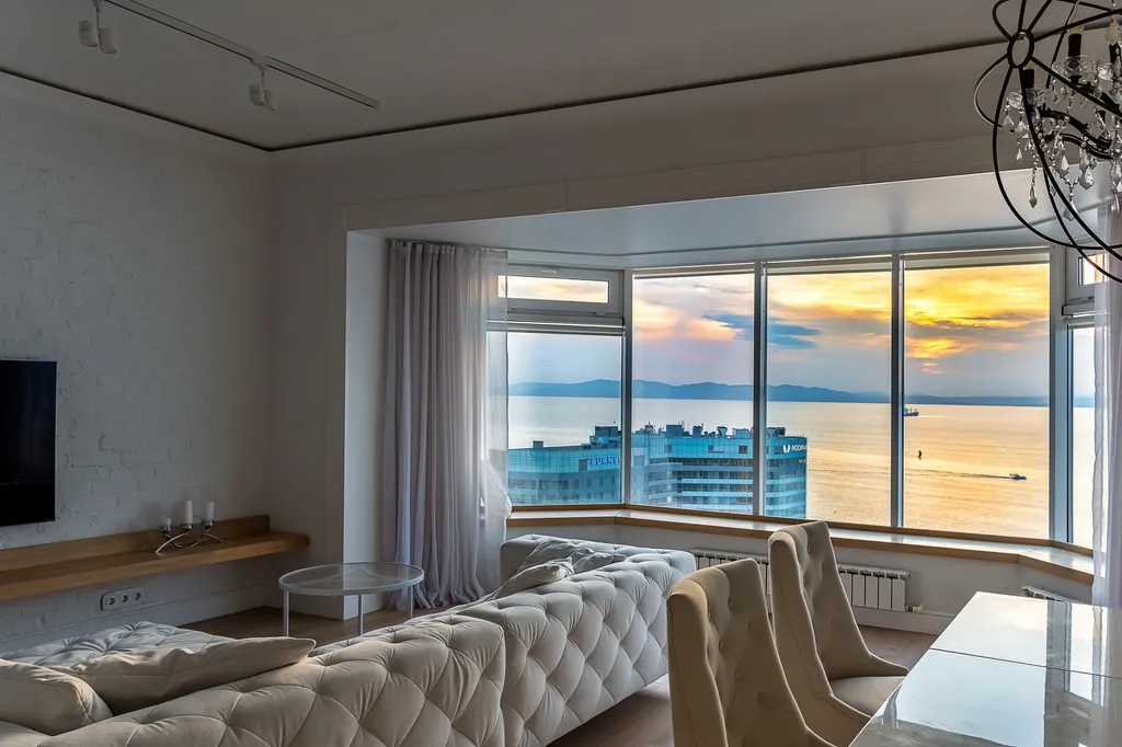 Семейная квартира на первой линии на главной набережной города