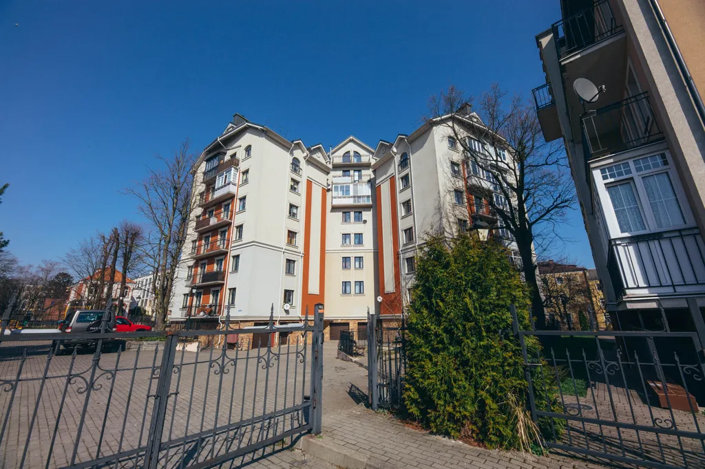 Очаровательная мансарда в центре Пионерского курорта с видом на море