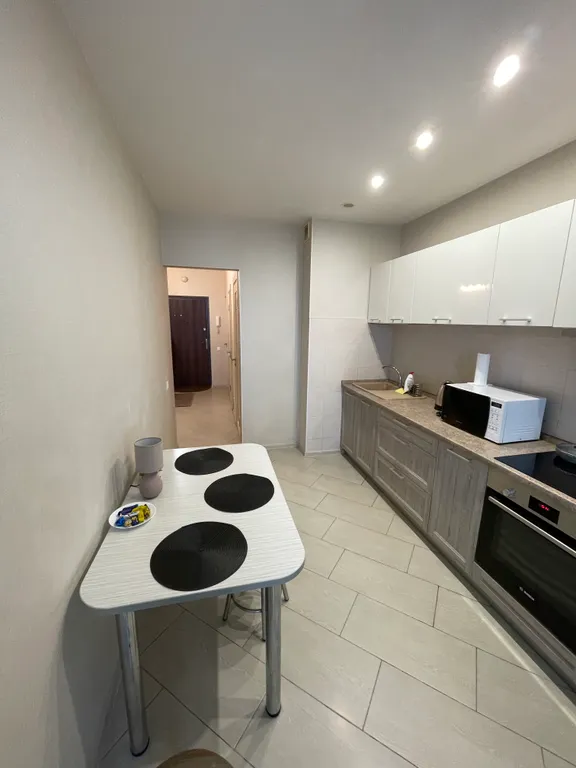 Просторная однокомнатная квартира у метро