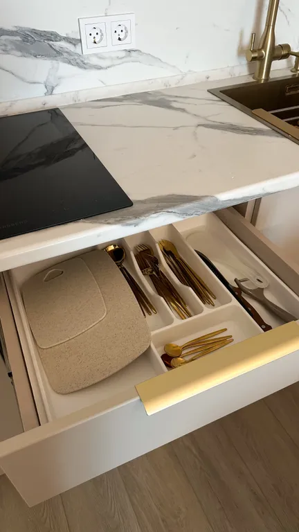 Шикарная, светлая, чистая студия в центре города с видом на Амур