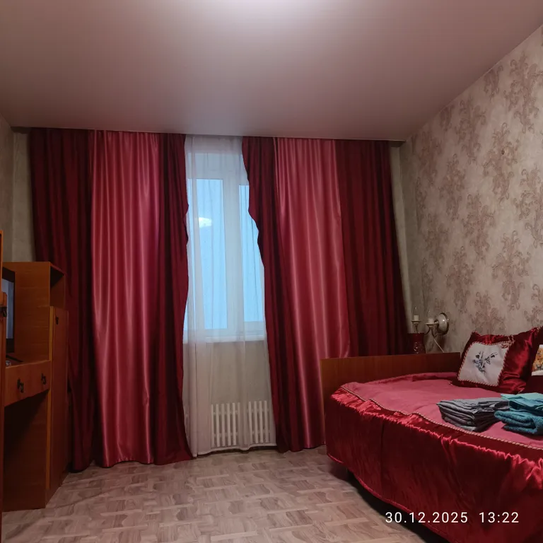 Уютная 2-комнатная, в спальном районе города, всё в шаговой доступности