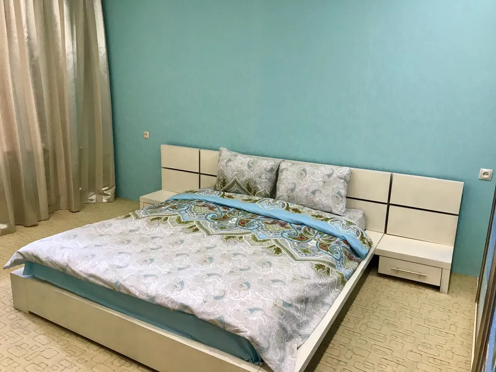 Квартира Квартира Трёшка с видом на реку, аквапарк, зоопарк, больницу — Новосибирск