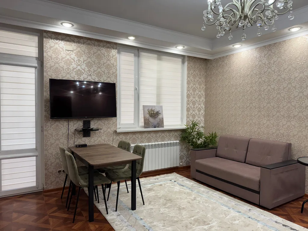 Квартира Номер с балконом Две Вершины — аренда посуточно в Терскол