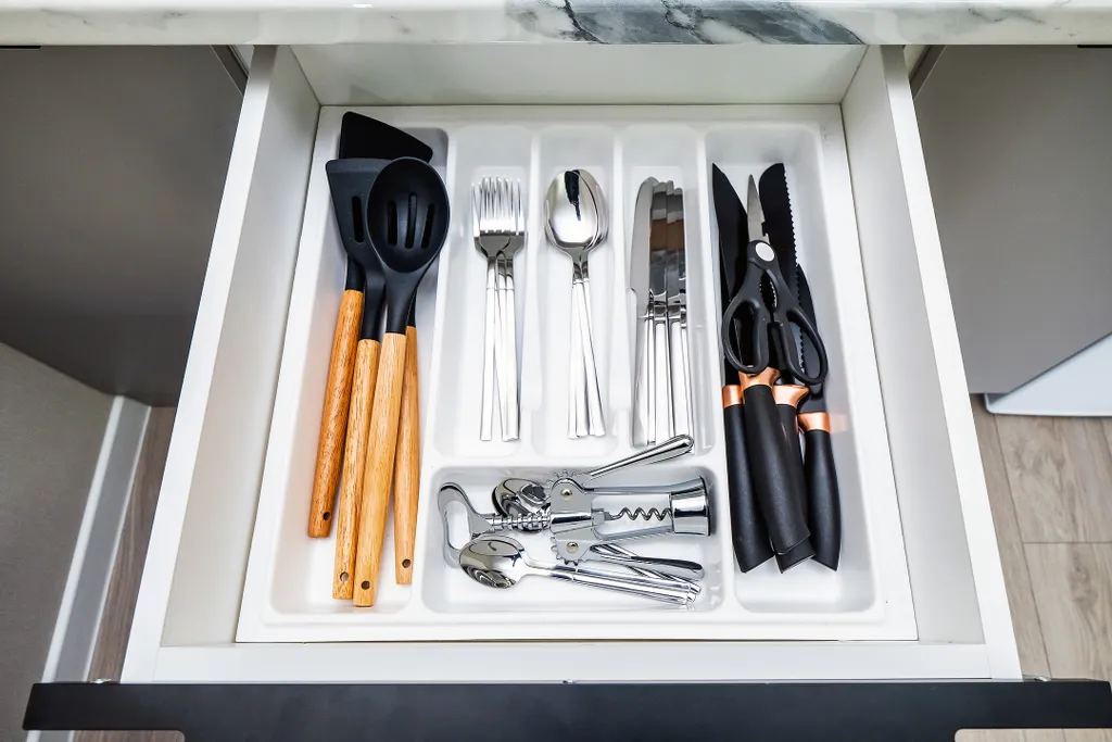 Просторная дизайнерская студия для троих