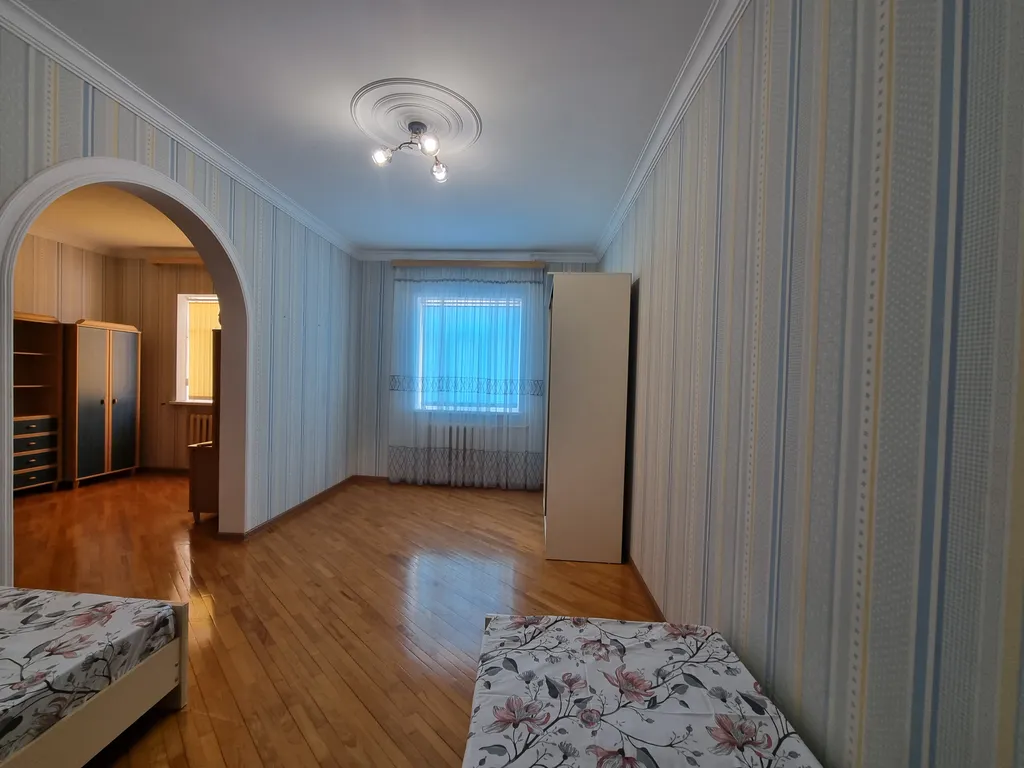 2х этажный дом в самом центре города