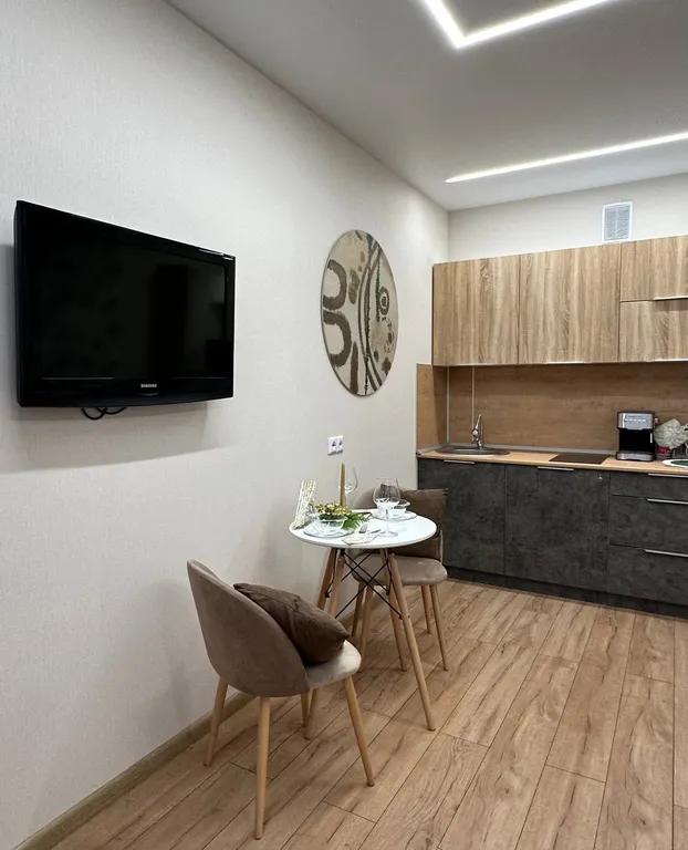 Уютная студия с балконом в шаге от Тинькофф холл и УфаАрена