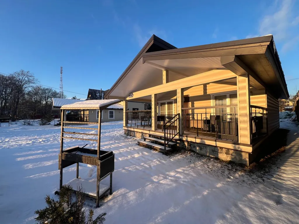 Коттедж Коттедж Хутор Путос — Приморск