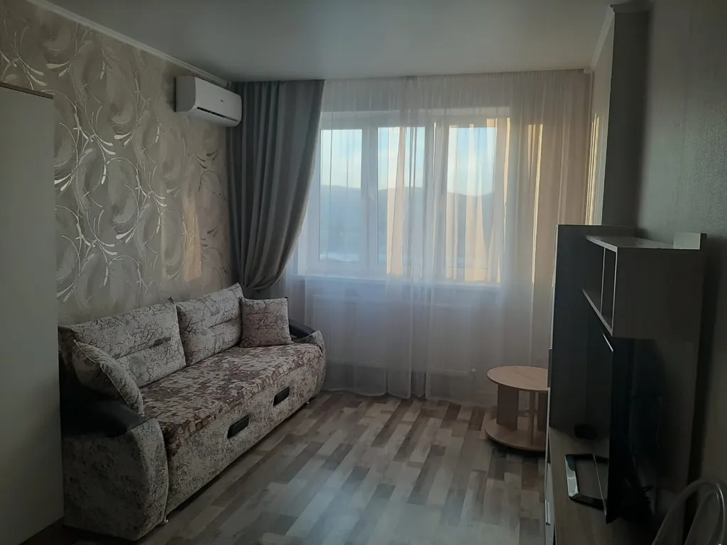 Квартира Уютная, новая квартира в центре города, возле озера и парка — Горячий Ключ