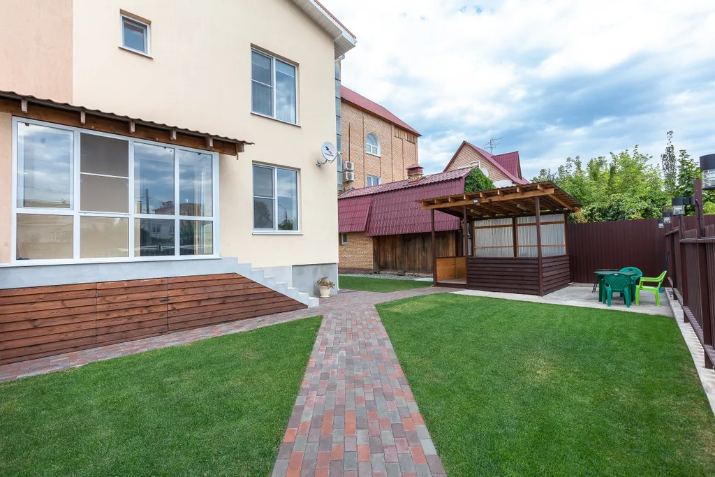 Уютный дом с видом на Волгу